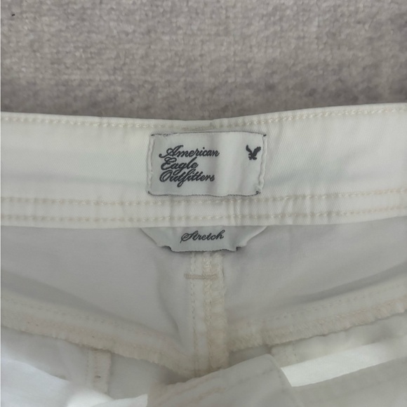 American Eagle Outfitters low rise White Jean Shorts. - Picture 3 of 5